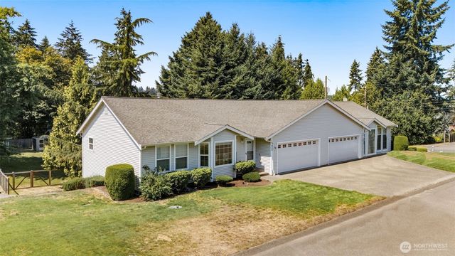 5306 5308 51st Avenue Ct W, University Place, WA 98467