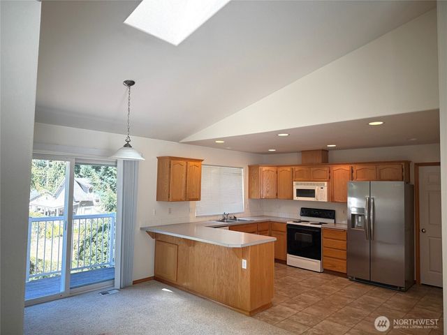 5306 5308 51st Avenue Ct W, University Place, WA 98467