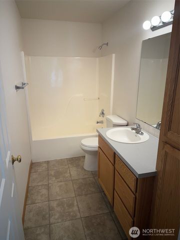 5306 5308 51st Avenue Ct W, University Place, WA 98467