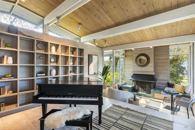 5815 Bennett Valley Rd, Santa Rosa, CA 95404