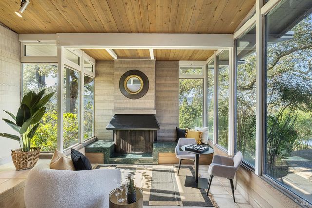 5815 Bennett Valley Rd, Santa Rosa, CA 95404