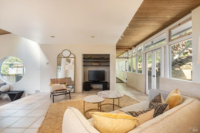 5815 Bennett Valley Rd, Santa Rosa, CA 95404