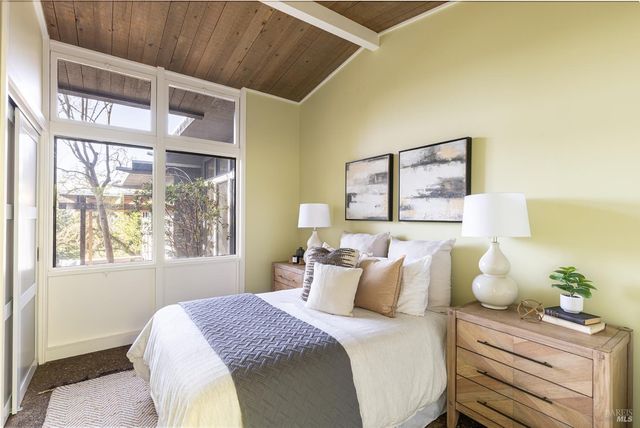 5815 Bennett Valley Rd, Santa Rosa, CA 95404