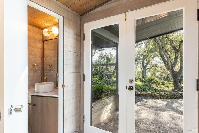 5815 Bennett Valley Rd, Santa Rosa, CA 95404