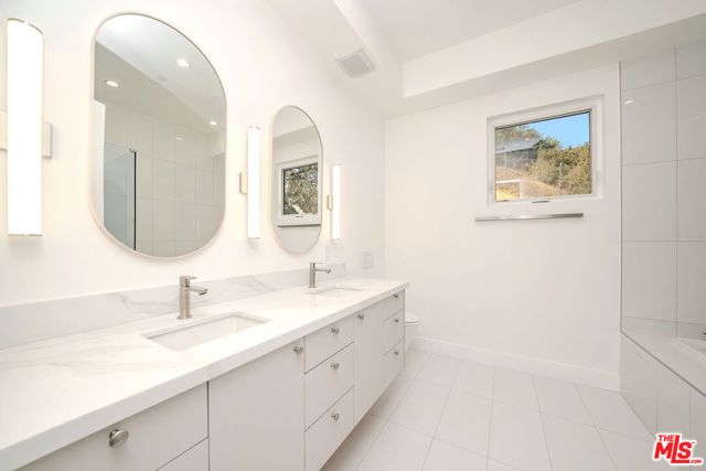 2882 El Roble Drive, Los Angeles, CA 90041