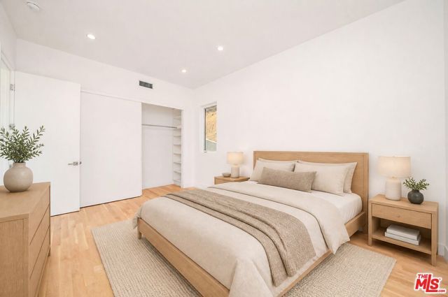 2882 El Roble Drive, Los Angeles, CA 90041