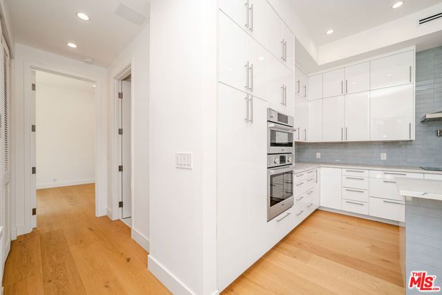 2882 El Roble Drive, Los Angeles, CA 90041