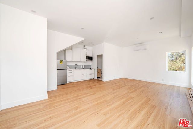 2882 El Roble Drive, Los Angeles, CA 90041