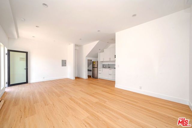 2882 El Roble Drive, Los Angeles, CA 90041