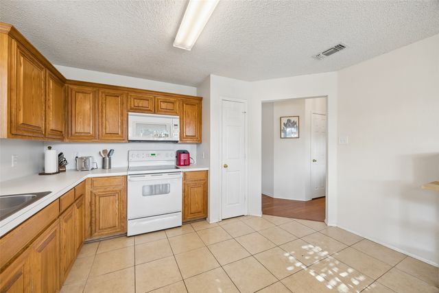 4645 Wheatland Drive, Fort Worth, TX 76179