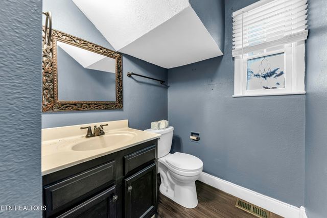 703 Hillside Ave, Maryville, TN 37804