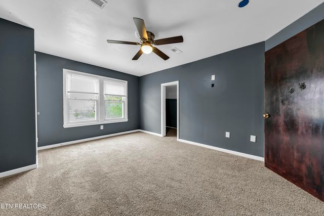 703 Hillside Ave, Maryville, TN 37804