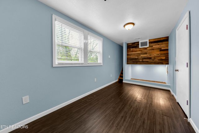 703 Hillside Ave, Maryville, TN 37804
