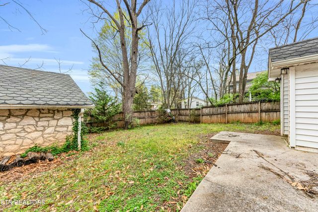 703 Hillside Ave, Maryville, TN 37804