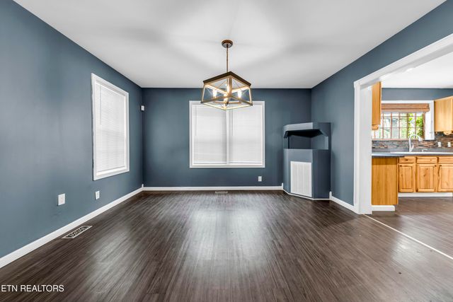 703 Hillside Ave, Maryville, TN 37804