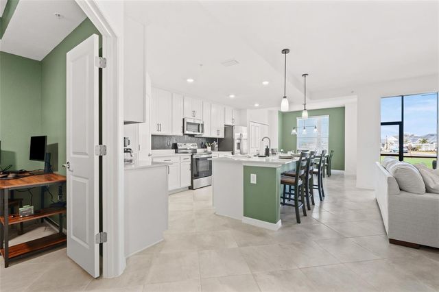 19015 SCALLOP LOOP 106, Bradenton, FL 34211