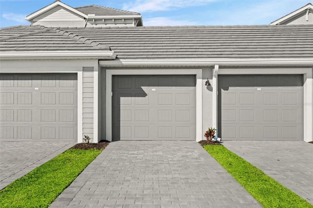 19015 SCALLOP LOOP 106, Bradenton, FL 34211