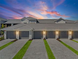 19015 SCALLOP LOOP 106, Bradenton, FL 34211