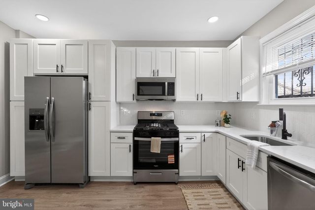 434 W EARLHAM TER, Philadelphia, PA 19144