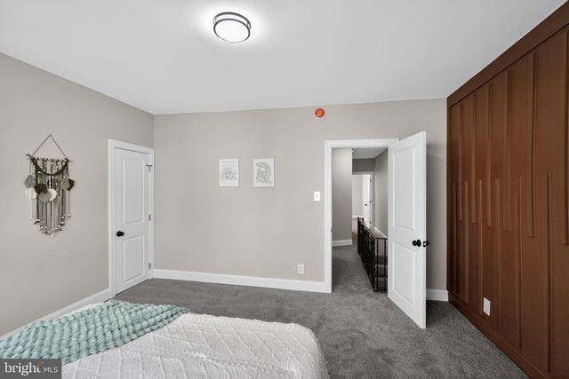 434 W EARLHAM TER, Philadelphia, PA 19144