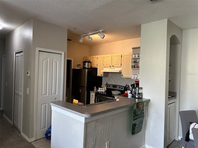 1375 LAKE SHADOW CIRCLE 11208, Maitland, FL 32751
