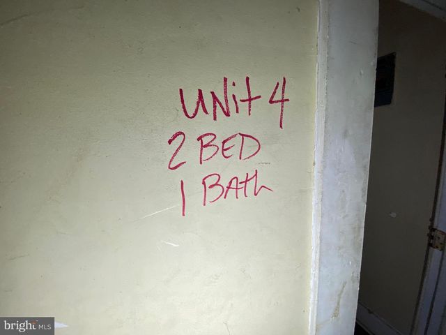 2110 N CHARLES ST N, Baltimore, MD 21218