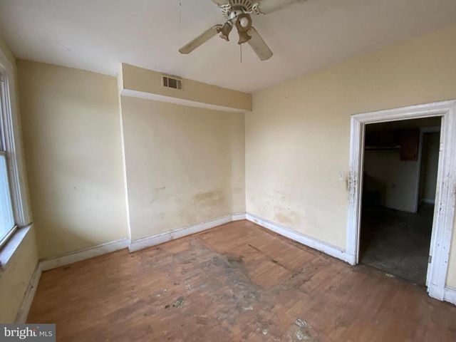 2110 N CHARLES ST N, Baltimore, MD 21218