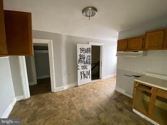 2110 N CHARLES ST N, Baltimore, MD 21218