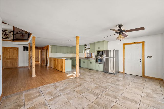 140 Dolly Drive, Payne Springs, TX 75156