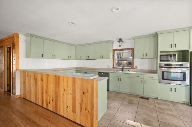 140 Dolly Drive, Payne Springs, TX 75156