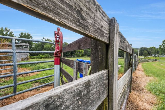 2620 Highway 48, S, Dickson, TN 37055