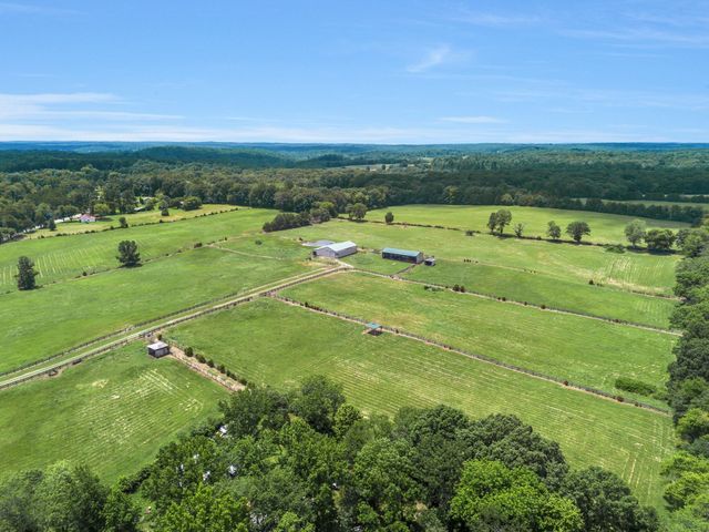 2620 Highway 48, S, Dickson, TN 37055