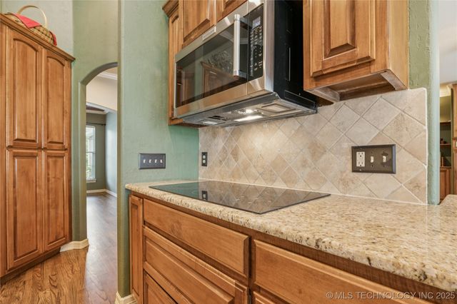 18578 S 269th East Avenue, Haskell, OK 74436