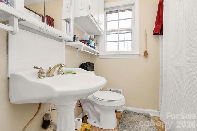 507 N Mulberry Street, Cherryville, NC 28021