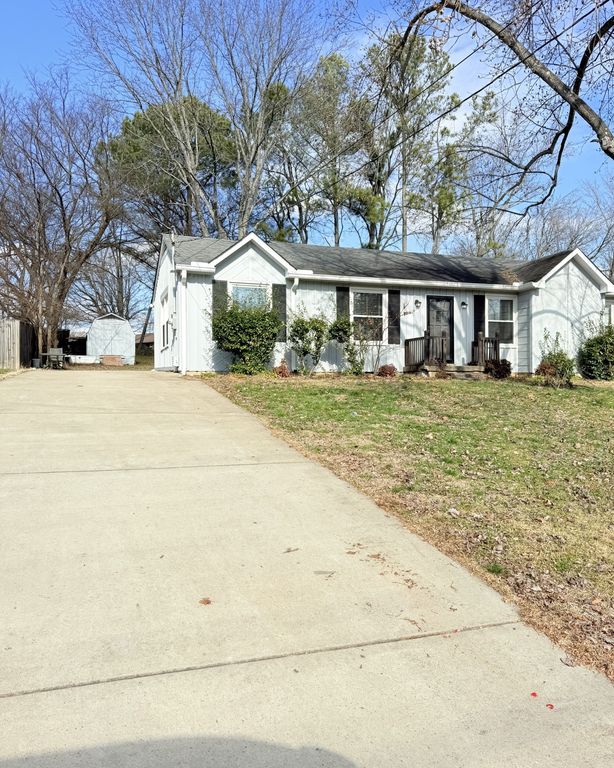 169 Timberlake Dr, Hendersonville, TN 37075