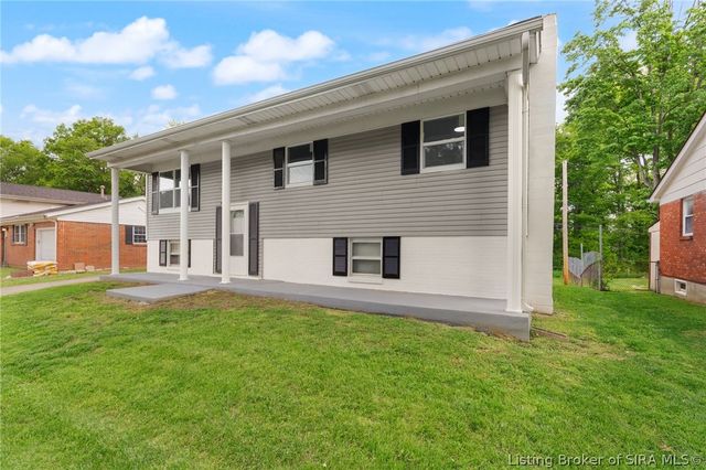 2911 N Walford Drive, Jeffersonville, IN 47130