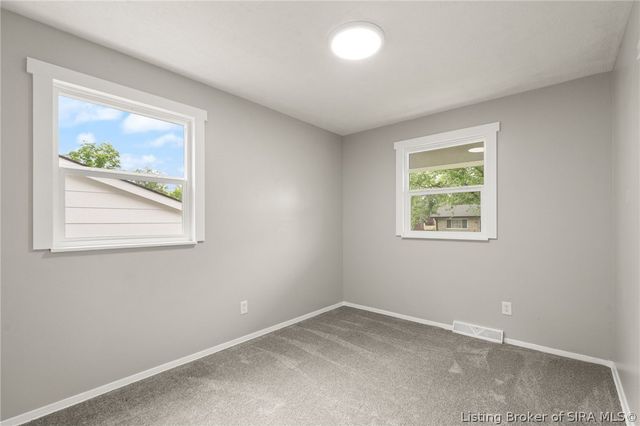 2911 N Walford Drive, Jeffersonville, IN 47130