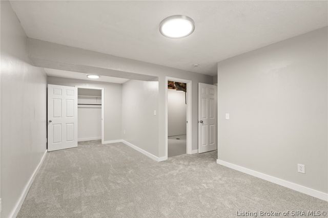 2911 N Walford Drive, Jeffersonville, IN 47130