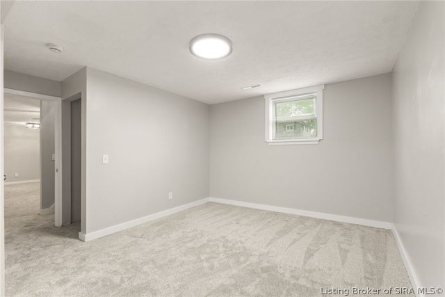 2911 N Walford Drive, Jeffersonville, IN 47130
