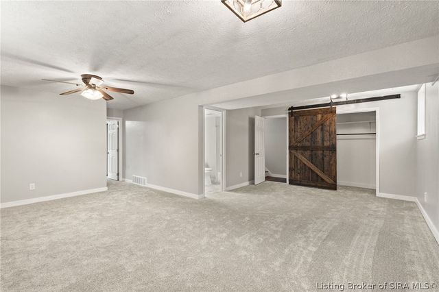 2911 N Walford Drive, Jeffersonville, IN 47130