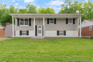 2911 N Walford Drive, Jeffersonville, IN 47130