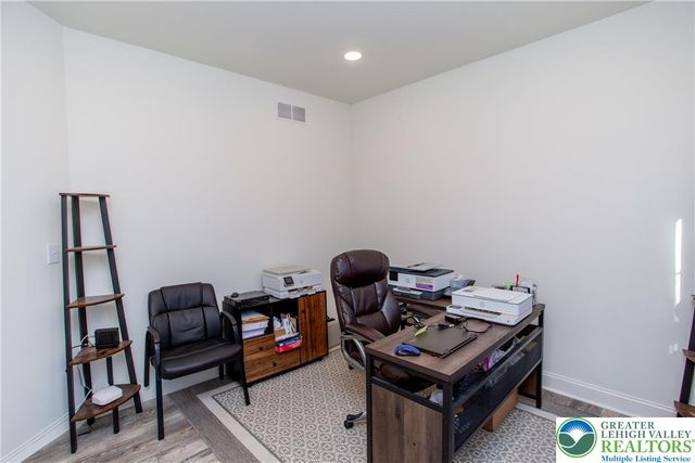 63 Oxford Ridge Court, Coopersburg Boro, PA 18036
