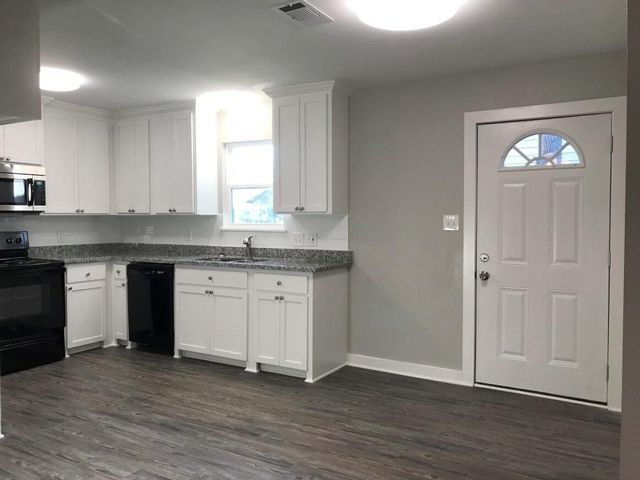 5313 Chennault Road, Houston, TX 77033