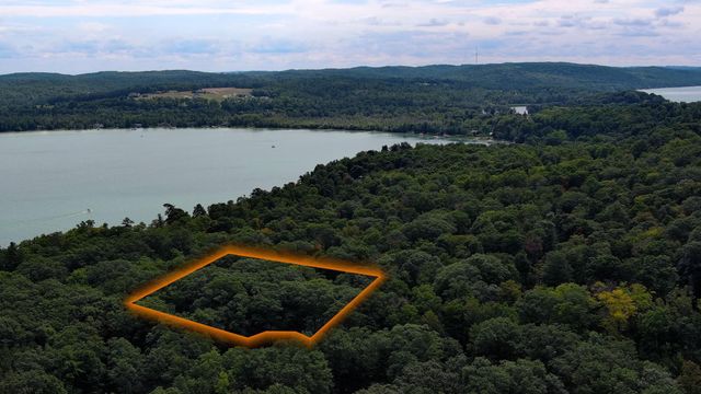 4005 E Oxford Drive Lot: 26, Leland, MI 49654