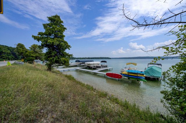 4005 E Oxford Drive Lot: 26, Leland, MI 49654