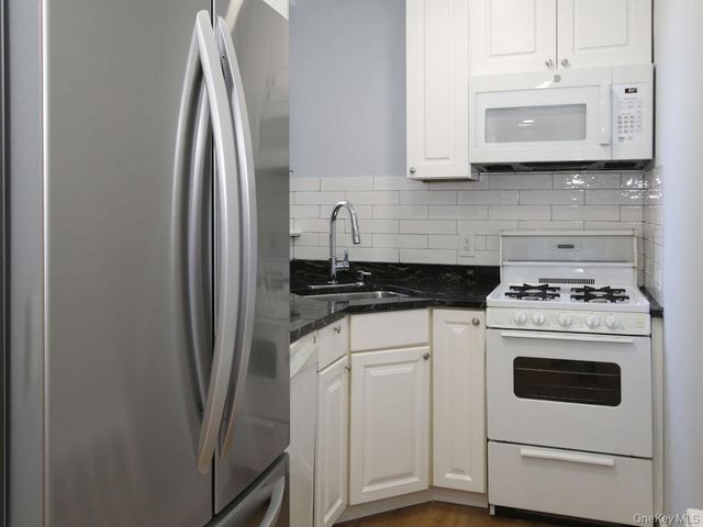 100 Theodore Fremd Avenue A1H, Rye, NY 10580