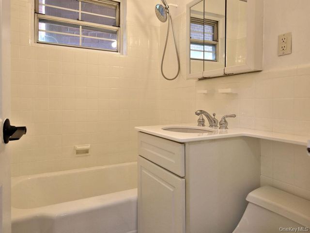 100 Theodore Fremd Avenue A1H, Rye, NY 10580