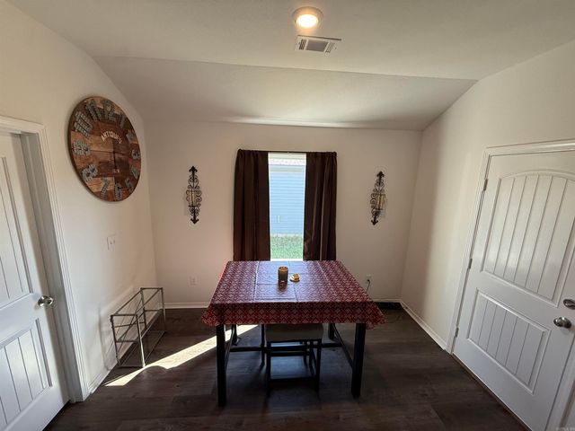 6041 Croft Ave, Benton, AR 72019