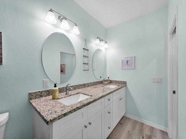 1120 Alex Drive, Gilchrist, TX 77617