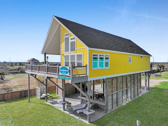 1120 Alex Drive, Gilchrist, TX 77617